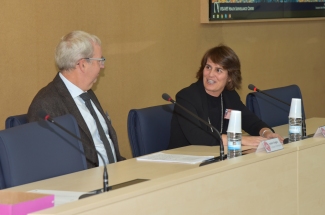 Lucía de Juan and Jostein Dragset presents the VII Workshop EU-RL for Bovine Tuberculosis